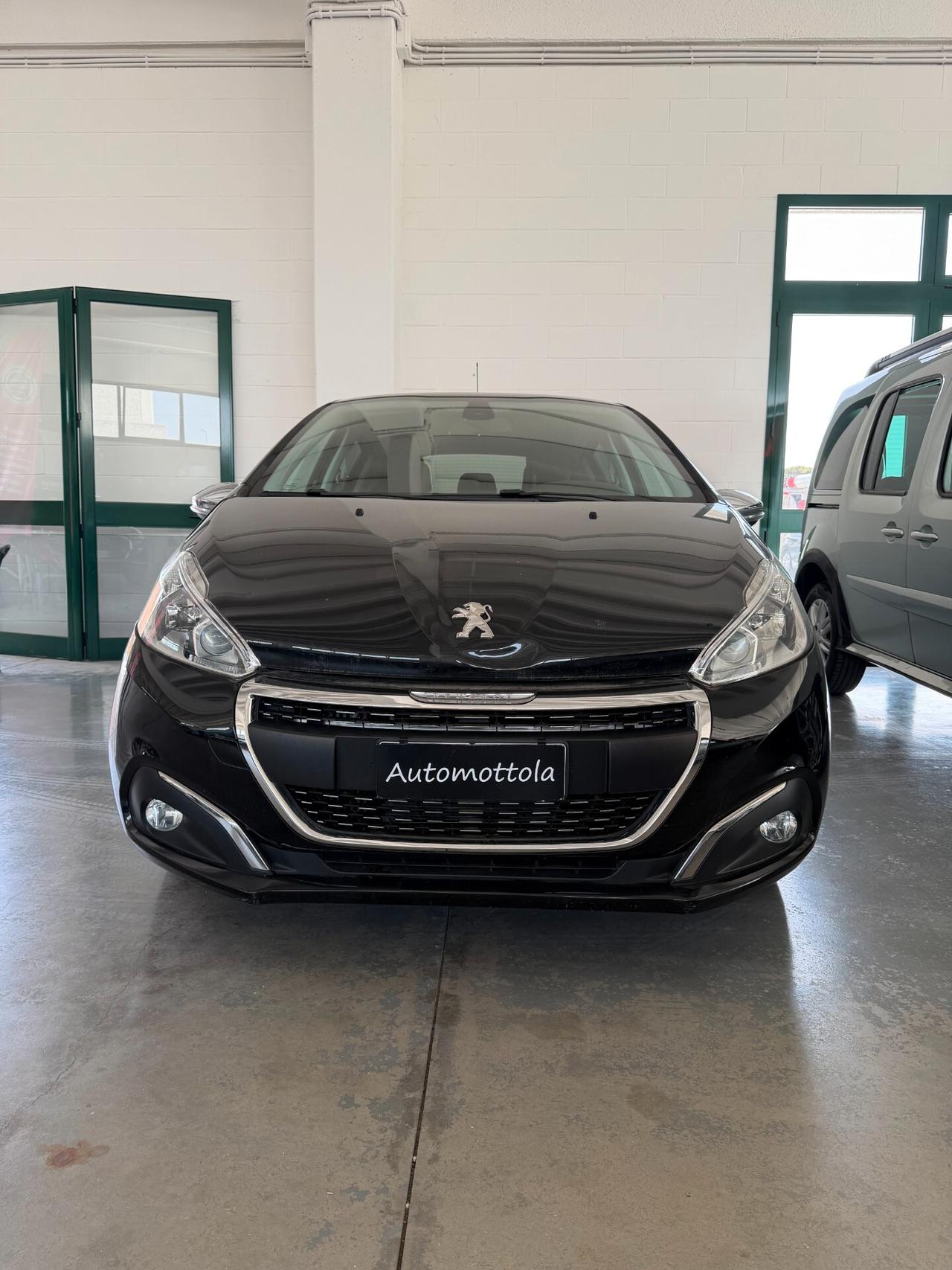 Peugeot 208 BlueHDi 75 5 porte Allure