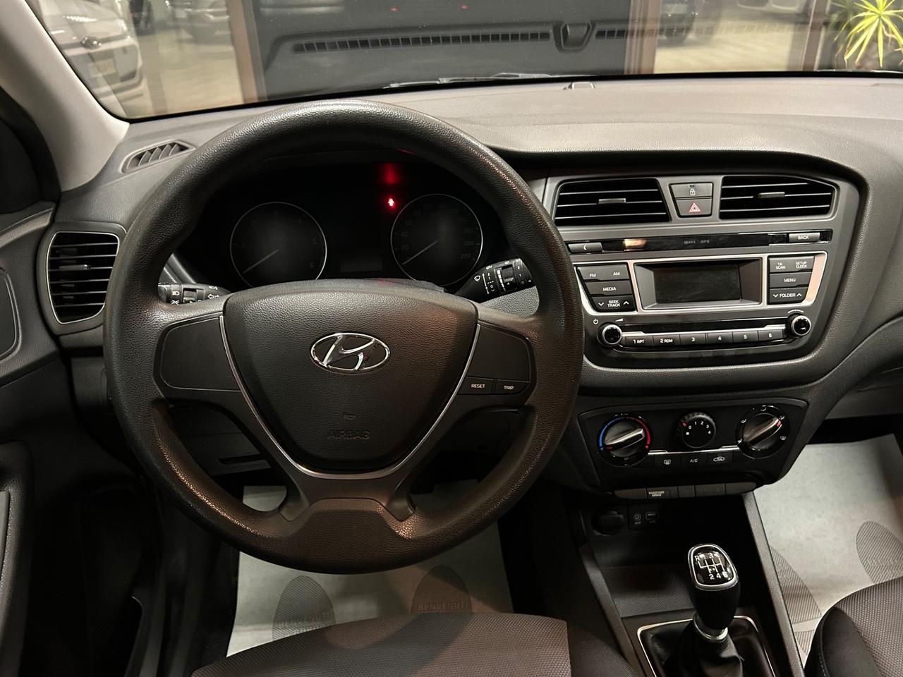 Hyundai i20 1.1 CRDi 75 CV 117.000 KM