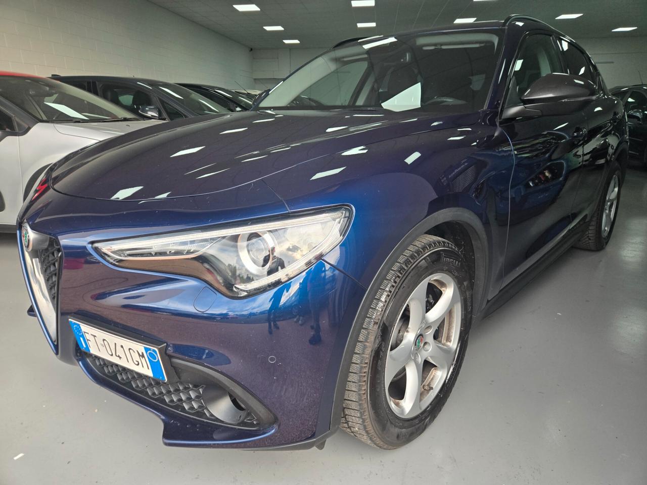 Alfa Romeo Stelvio 2.2 Turbodiesel 180 CV AT8 RWD Business