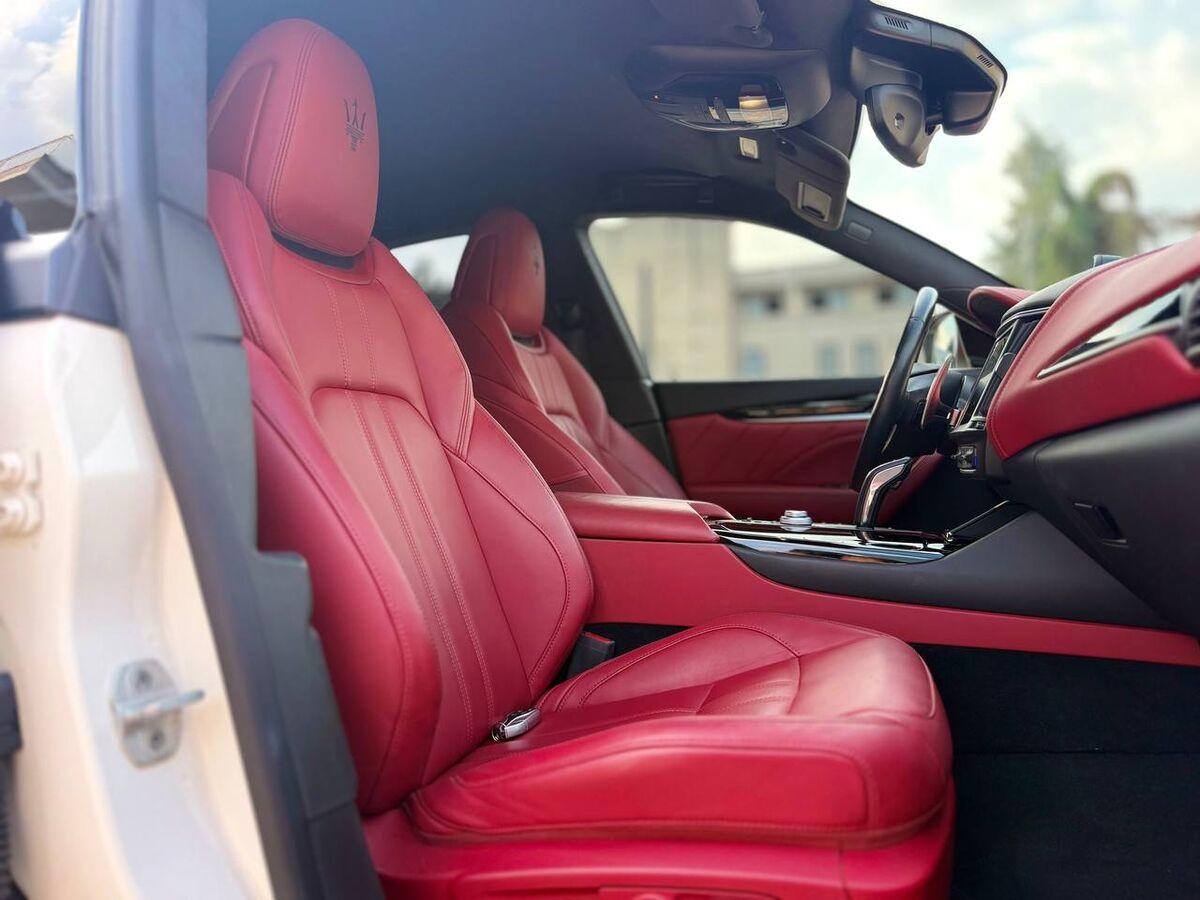 Maserati Levante 3.0 V6 Modena 350cv auto
