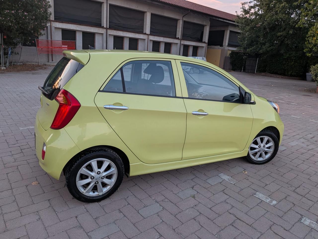 Kia Picanto 1.0 12V EcoGPL 5 porte Glam