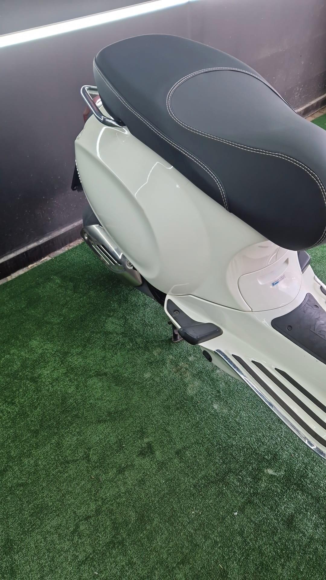 Piaggio Vespa 125 Sprint