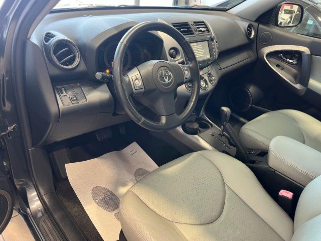TOYOTA RAV 4 RAV4 2.0 aut. Luxury