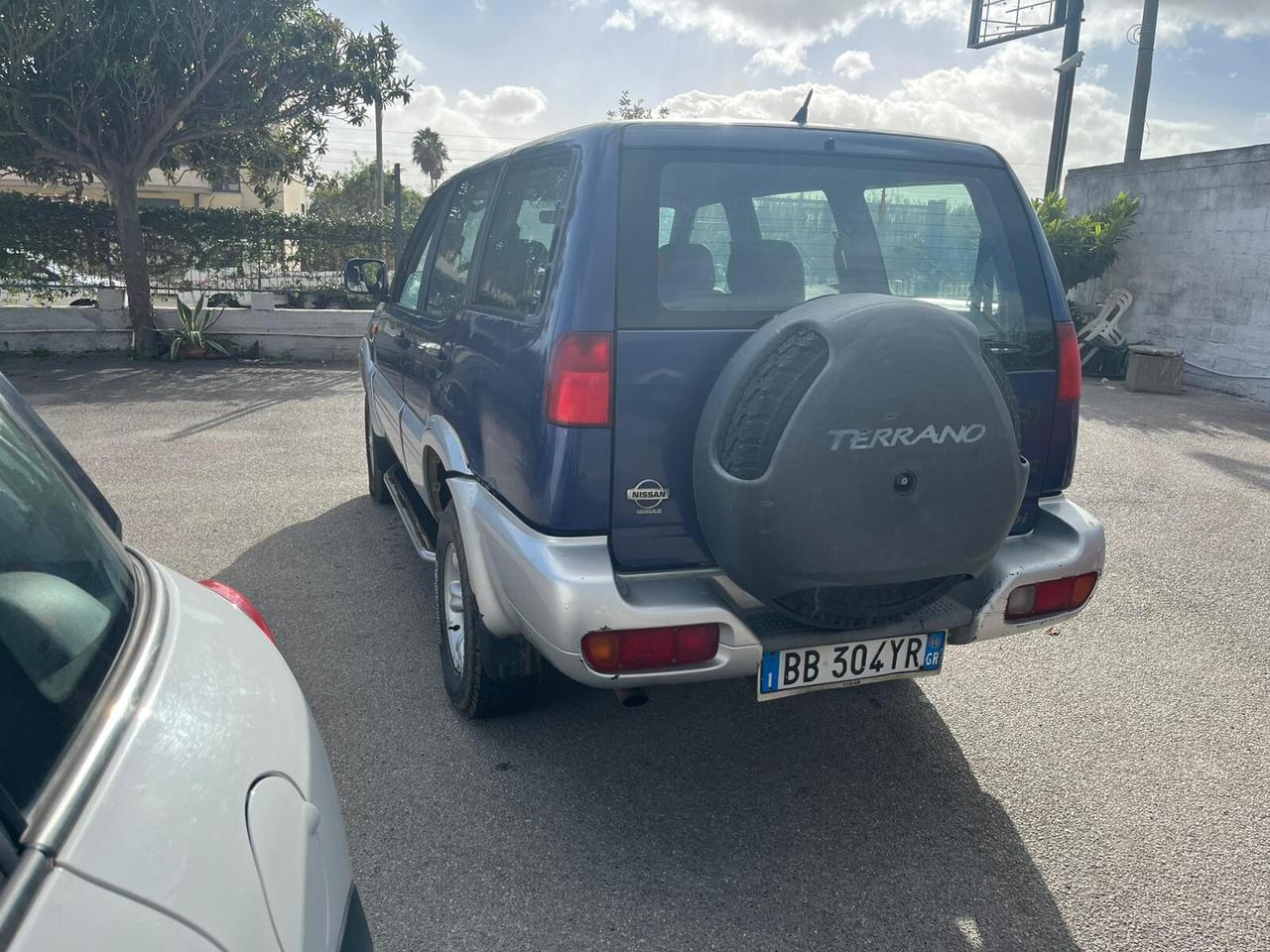 Nissan Terrano II 2.7 Tdi 5 porte Luxury autocarro