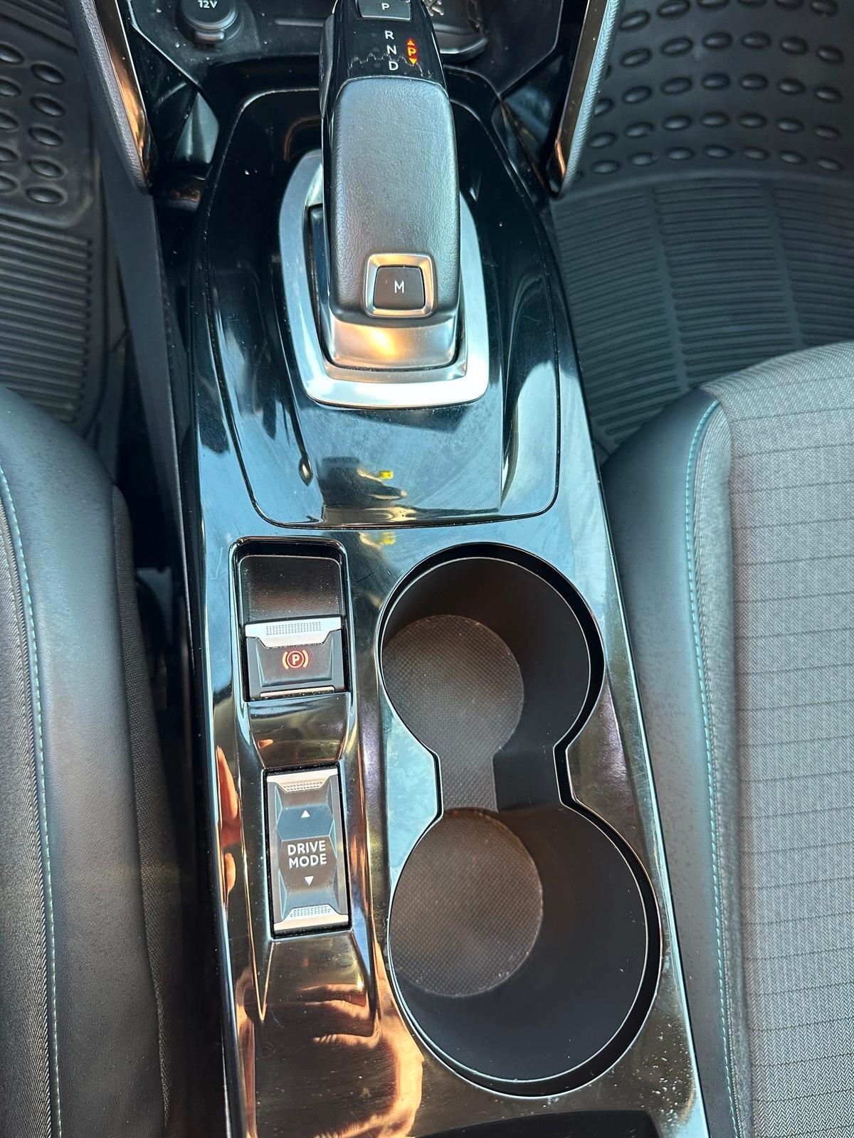 Peugeot 2008 BlueHDi 1.5HDI 130CV ALLURE -AUTOMATICA-SCHERMO COCKPIT 2022