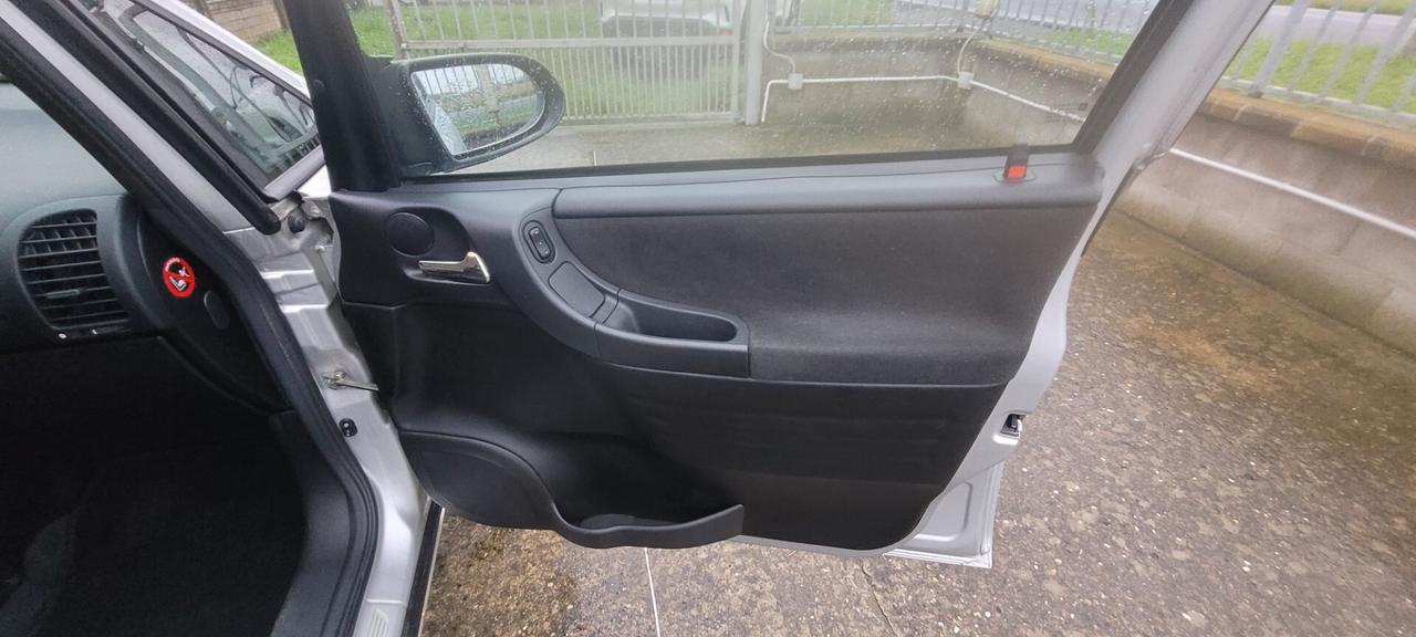 Opel Zafira 7 POSTI 2.0 16V DTI cat Comfort
