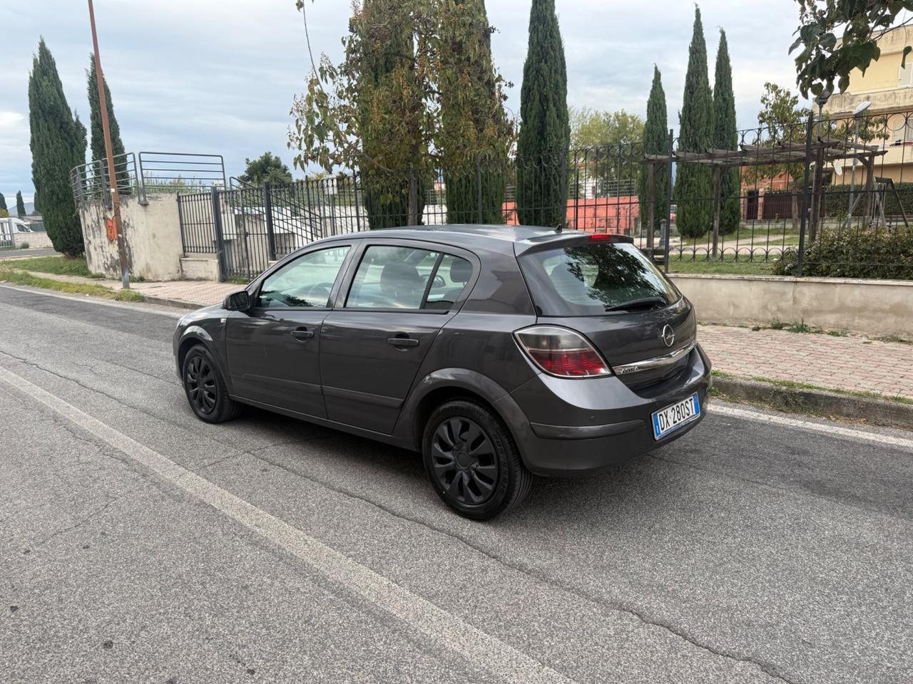 Opel Astra 1.7 CDTI 110CV 5 porte