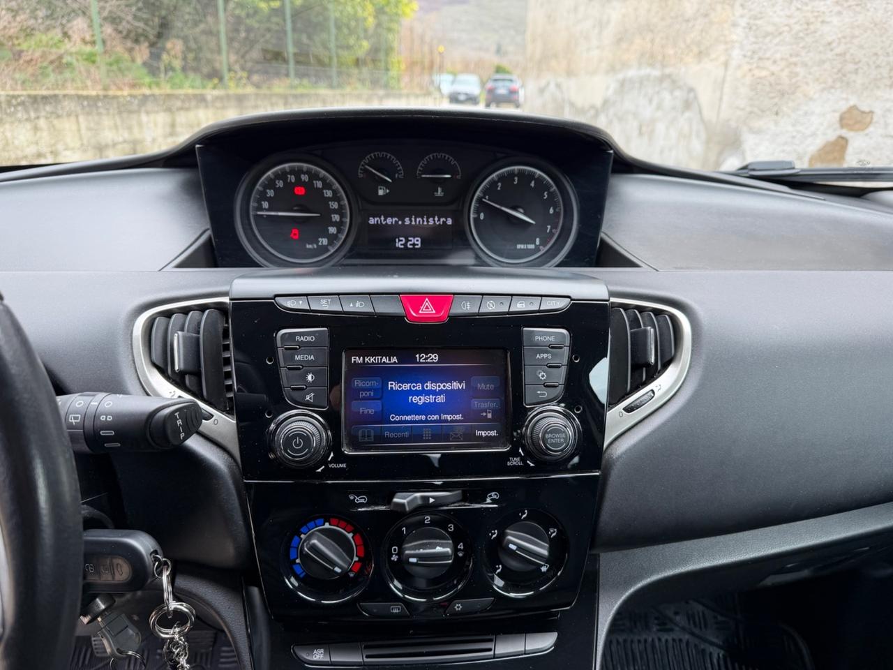 Lancia Ypsilon 1.2 69 CV 5 porte GPL Ecochic Gold