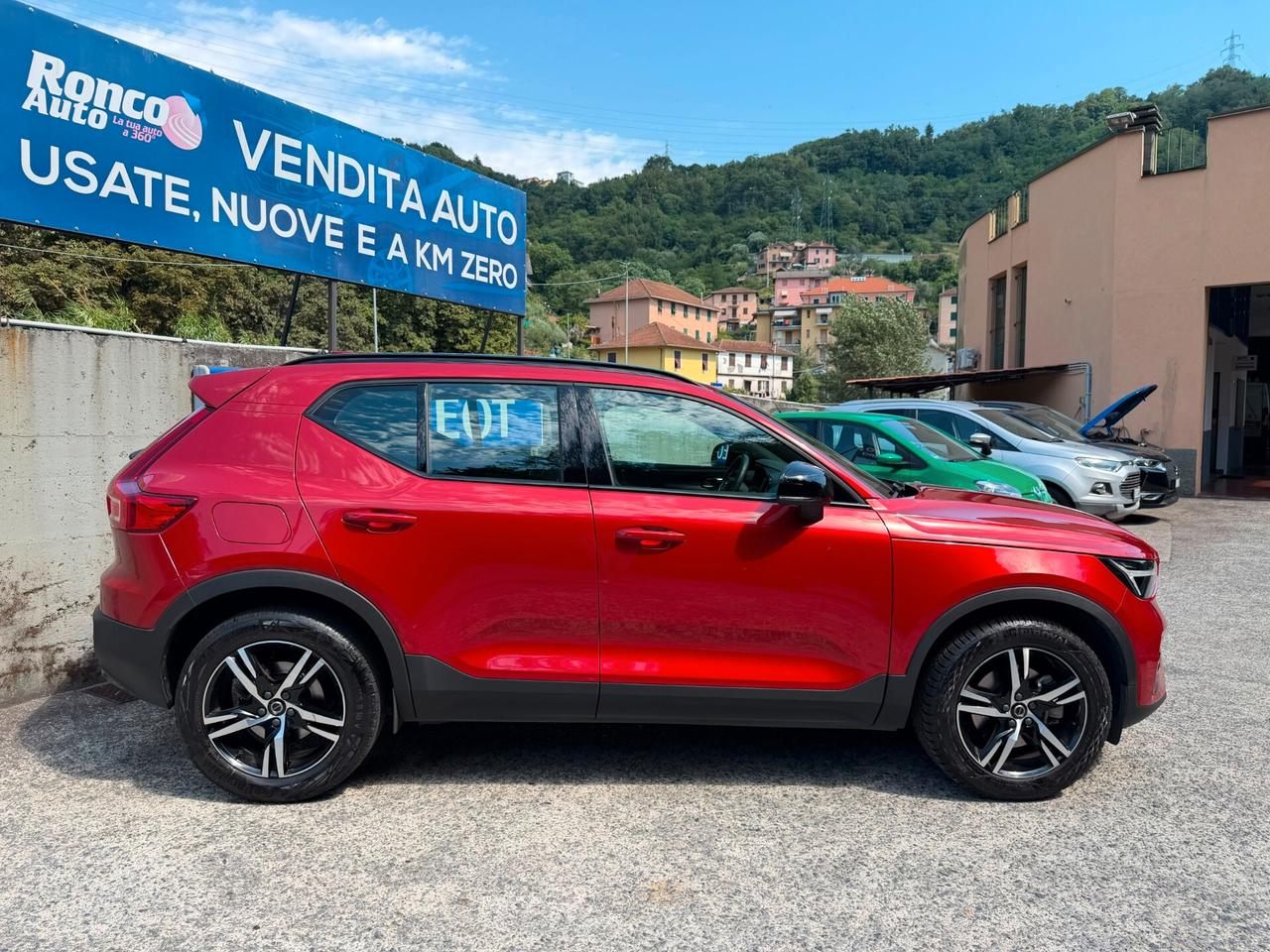Volvo XC40 B3 automatico Plus Dark