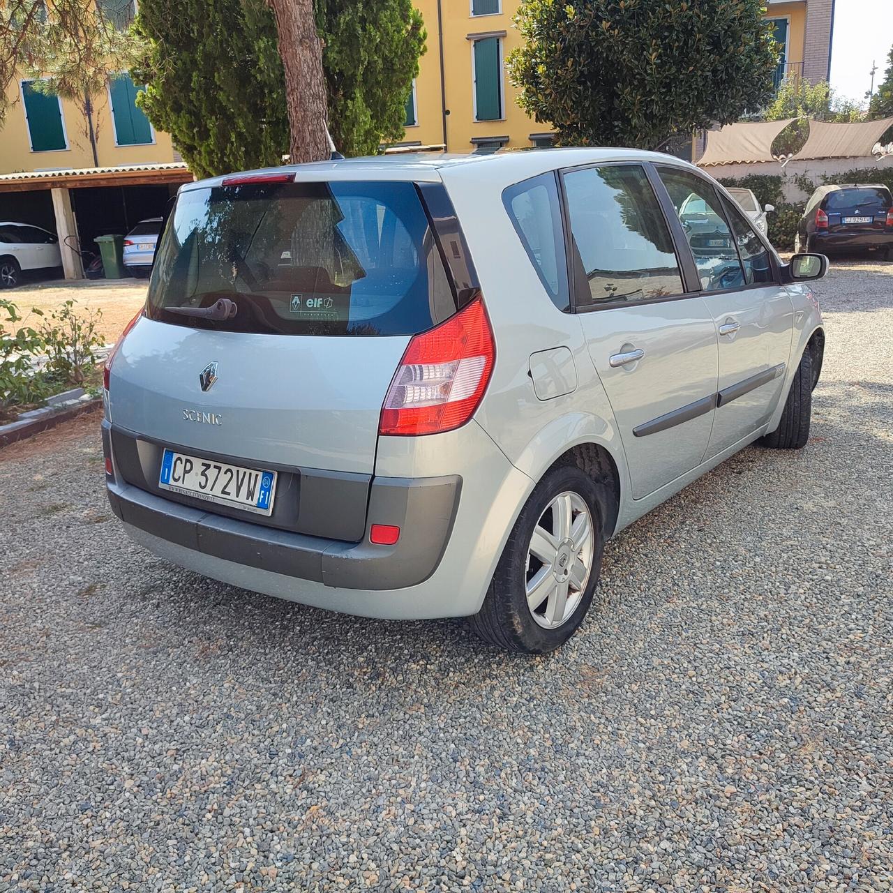 Renault Scenic Scénic 1.6 16V Luxe Dynamique
