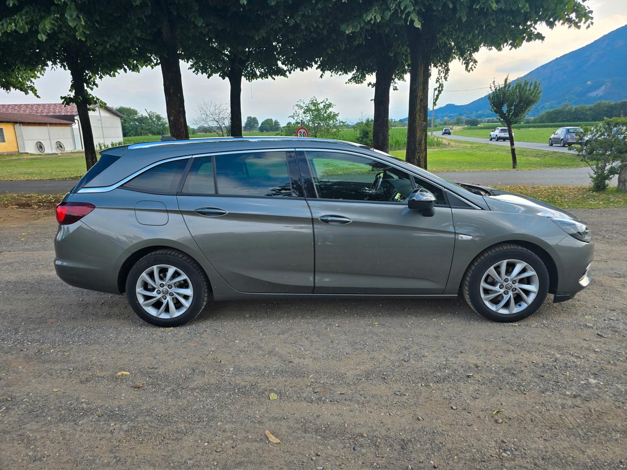Opel Astra 1.5 CDTI 122 CV S&S AT9 Sports Tourer Business Eleg.