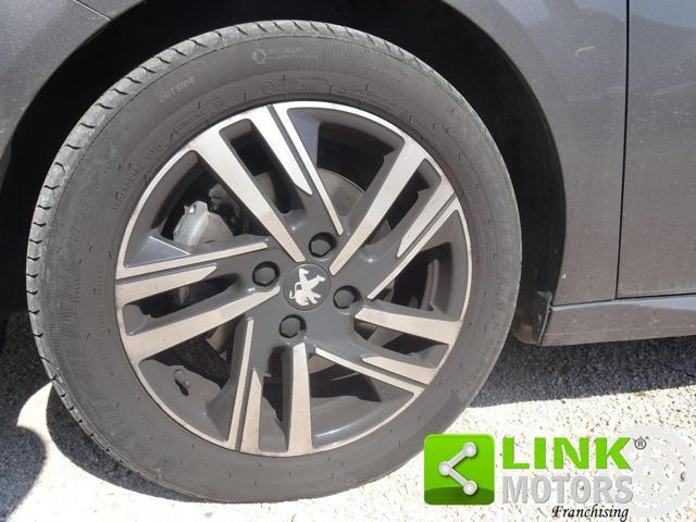 PEUGEOT 208 PureTech 100 Stop&Start Allure Pack