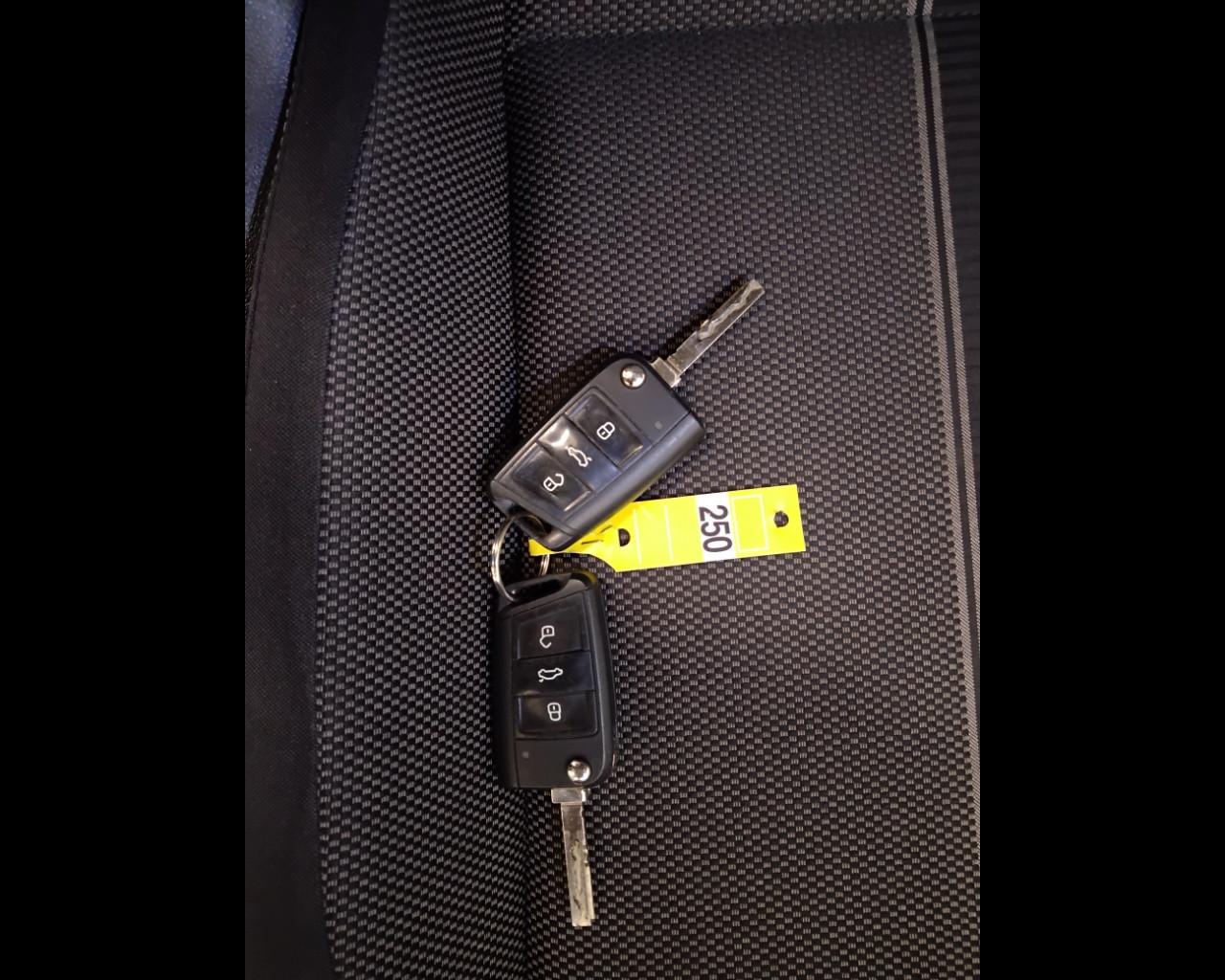 VOLKSWAGEN T-Roc I 2017 - T-Roc 1.0 tsi Style 115cv