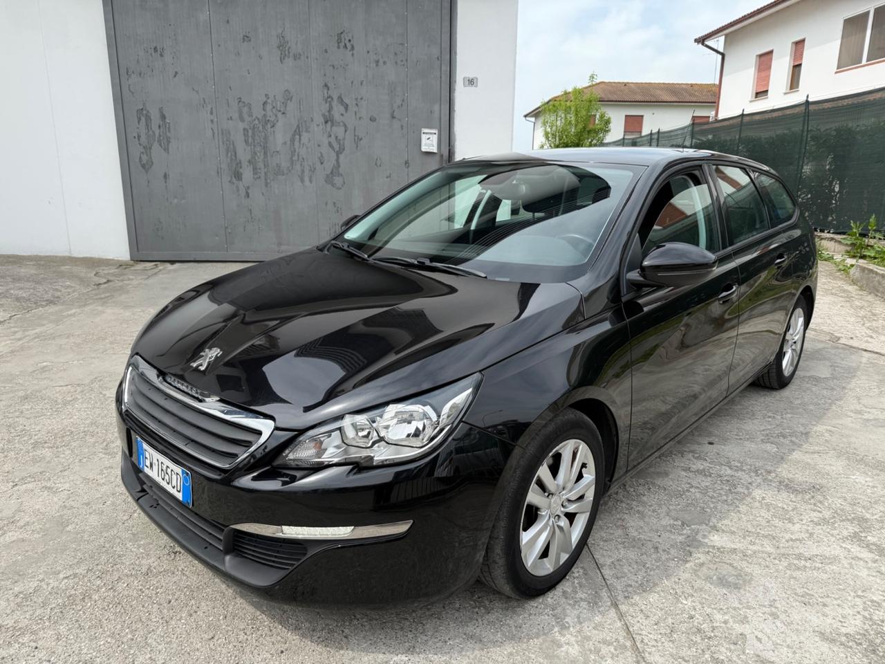 Peugeot 308 1.6 e-HDi Diesel 6MARCE POCHI KM