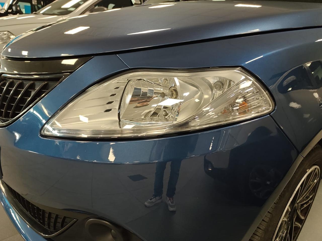 LANCIA Ypsilon My24 1.0 Firefly 70 CvStart&Stop Hybrid Oro