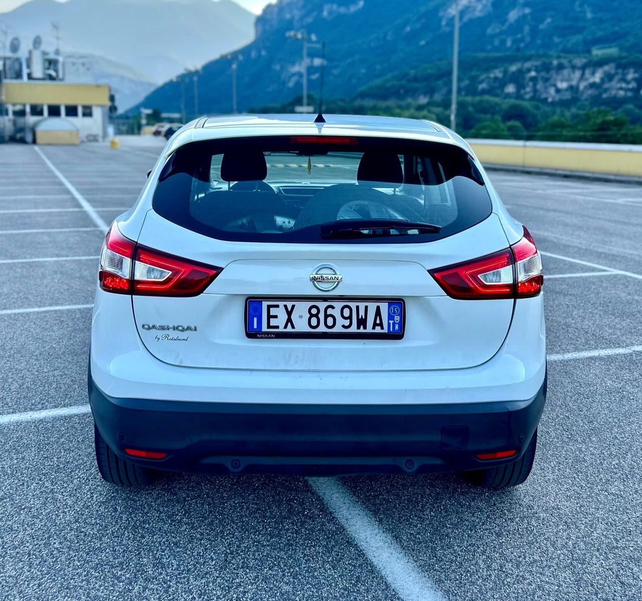 Nissan Qashqai 1.6 dCi 4WD Tekna Neopatentati