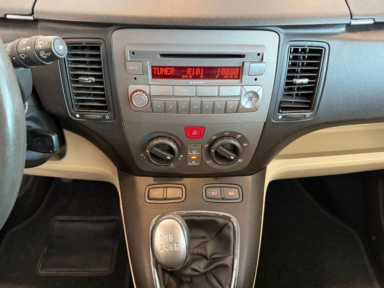 Lancia MUSA 1.4 16V Platino Plus
