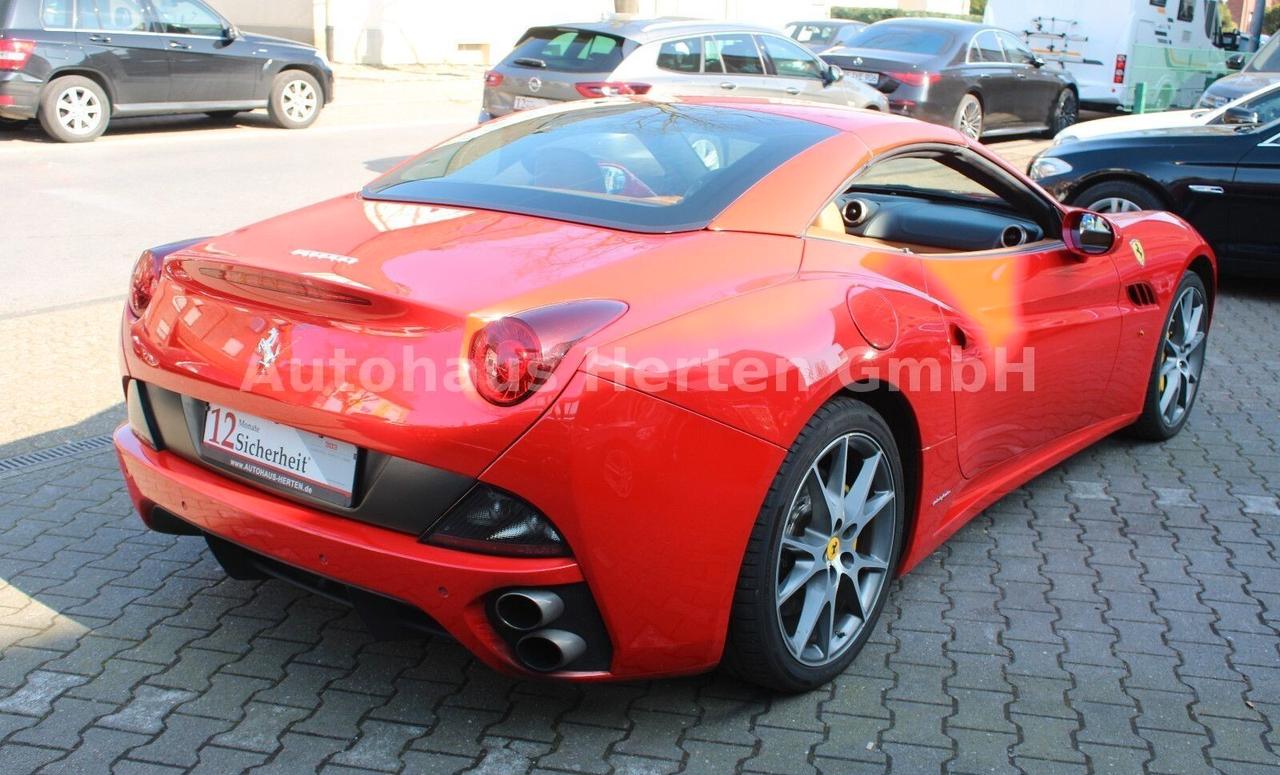 Ferrari California 4.3 V8 4 posti*NAVI*XENON*LM20"