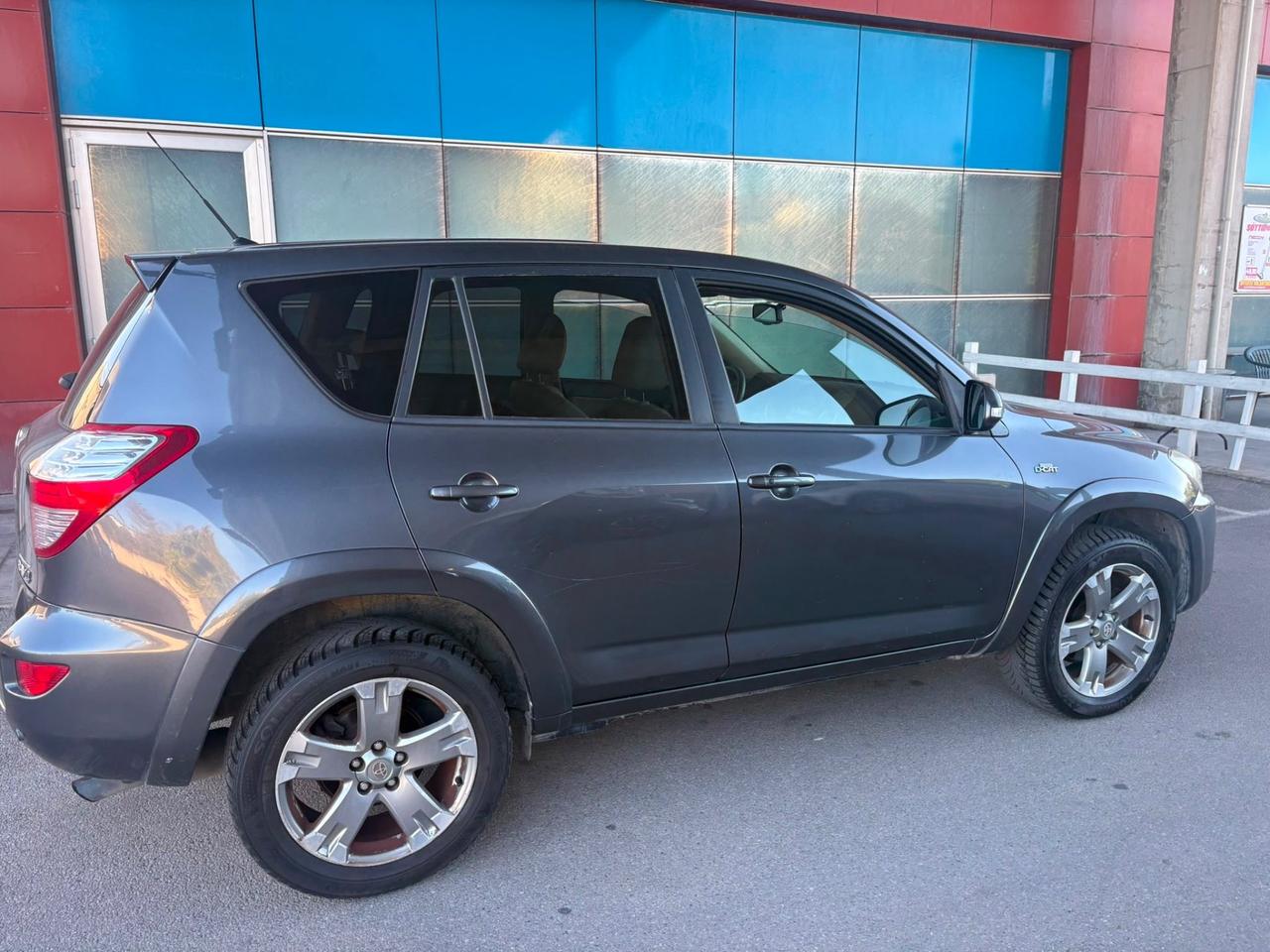 Toyota RAV 4 RAV4 2.2 D-4D 150 CV DPF Luxury automatico