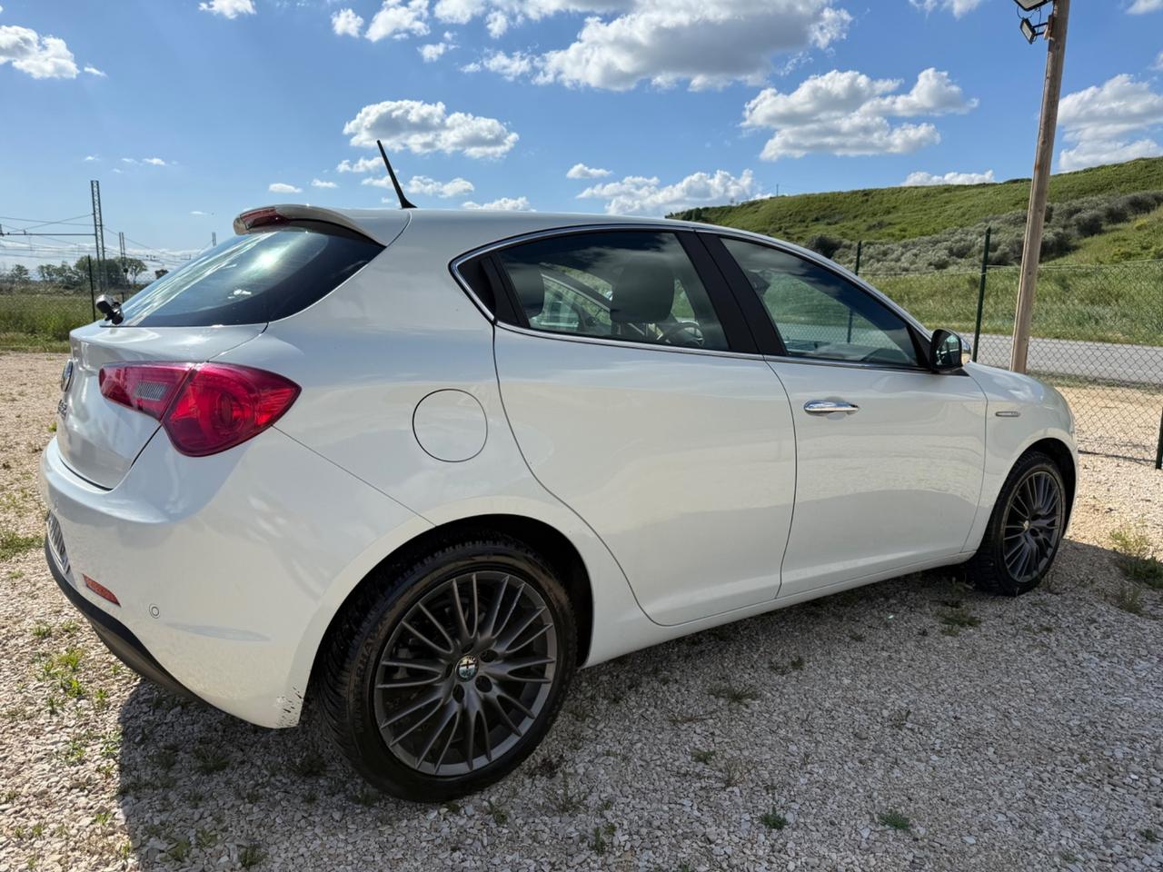 Alfa Romeo Giulietta 1.6 JTDm-2 105 CV