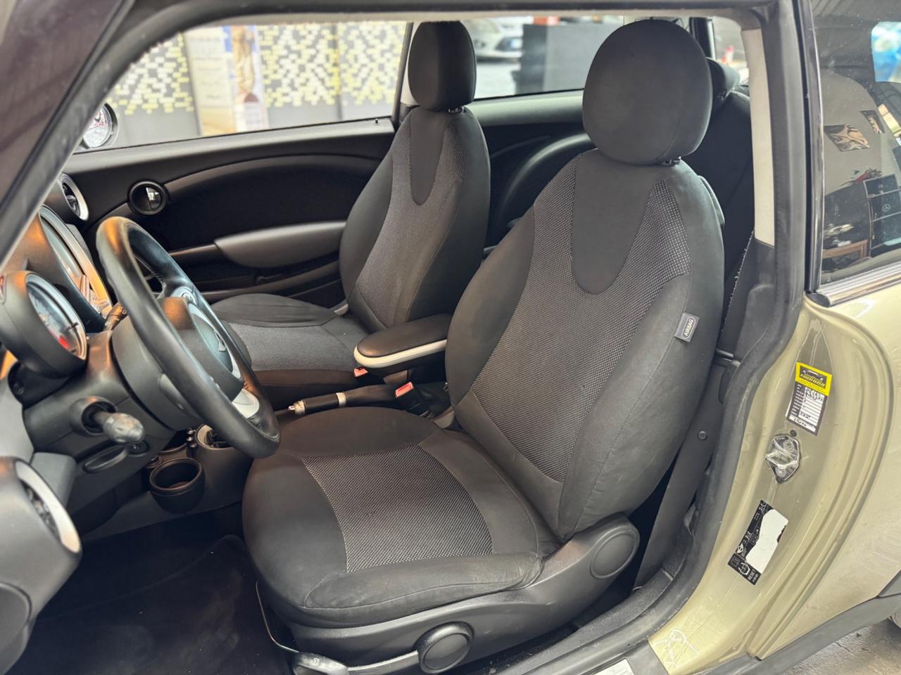 Mini Cooper D 1.6 Diesel R56