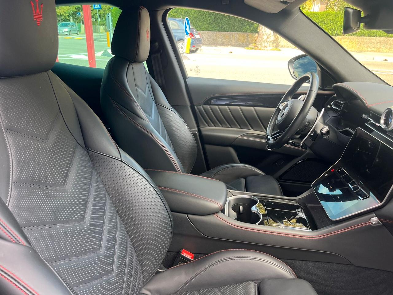Maserati Grecale MHEV 330 CV AWD Modena