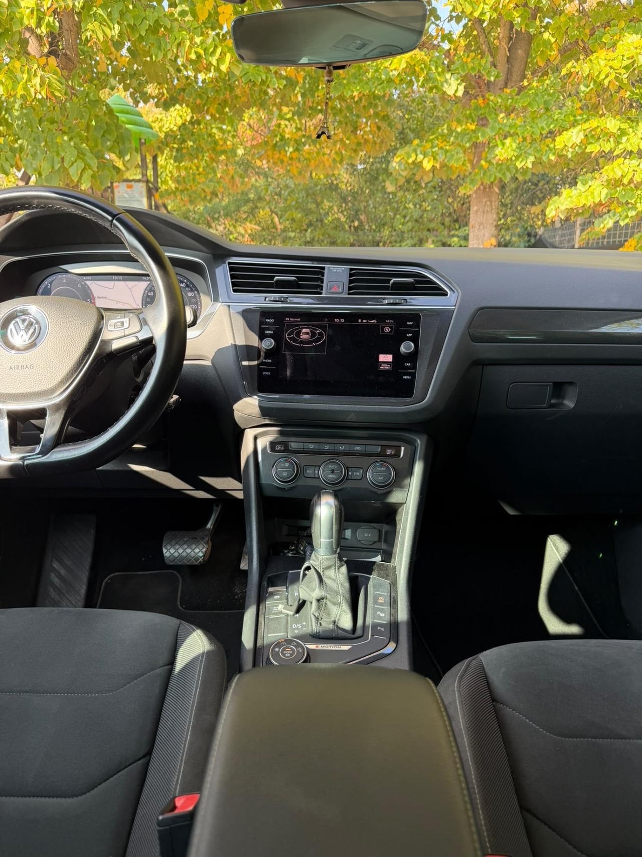 Volkswagen Tiguan 2.0 TDI SCR DSG 4MOTION Sport BMT