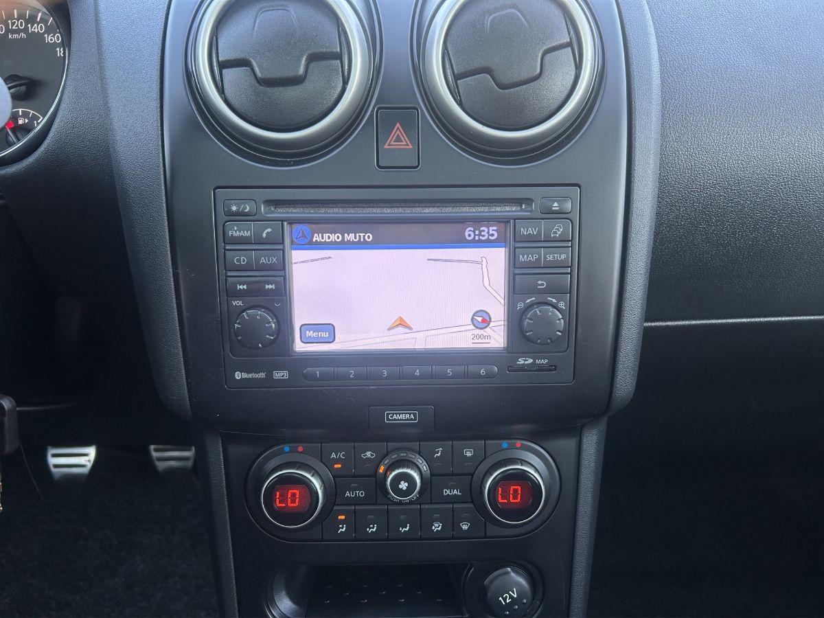 NISSAN - Qashqai - 1.5 dCi 110 cv DPF 360Â° navi tetto telecamera