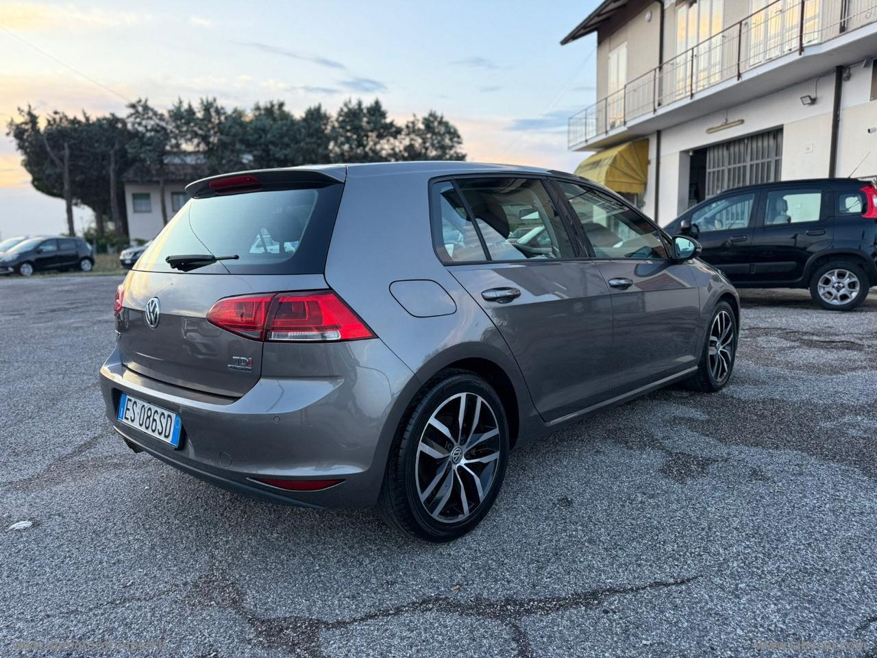 VOLKSWAGEN Golf 1.6 TDI 5 PORTE 4 MOTION BLUEMOTION TECHNOLOGY