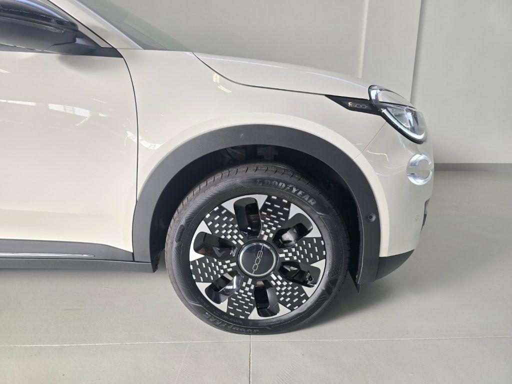 Fiat 600 Hybrid DCT MHEV La Prima
