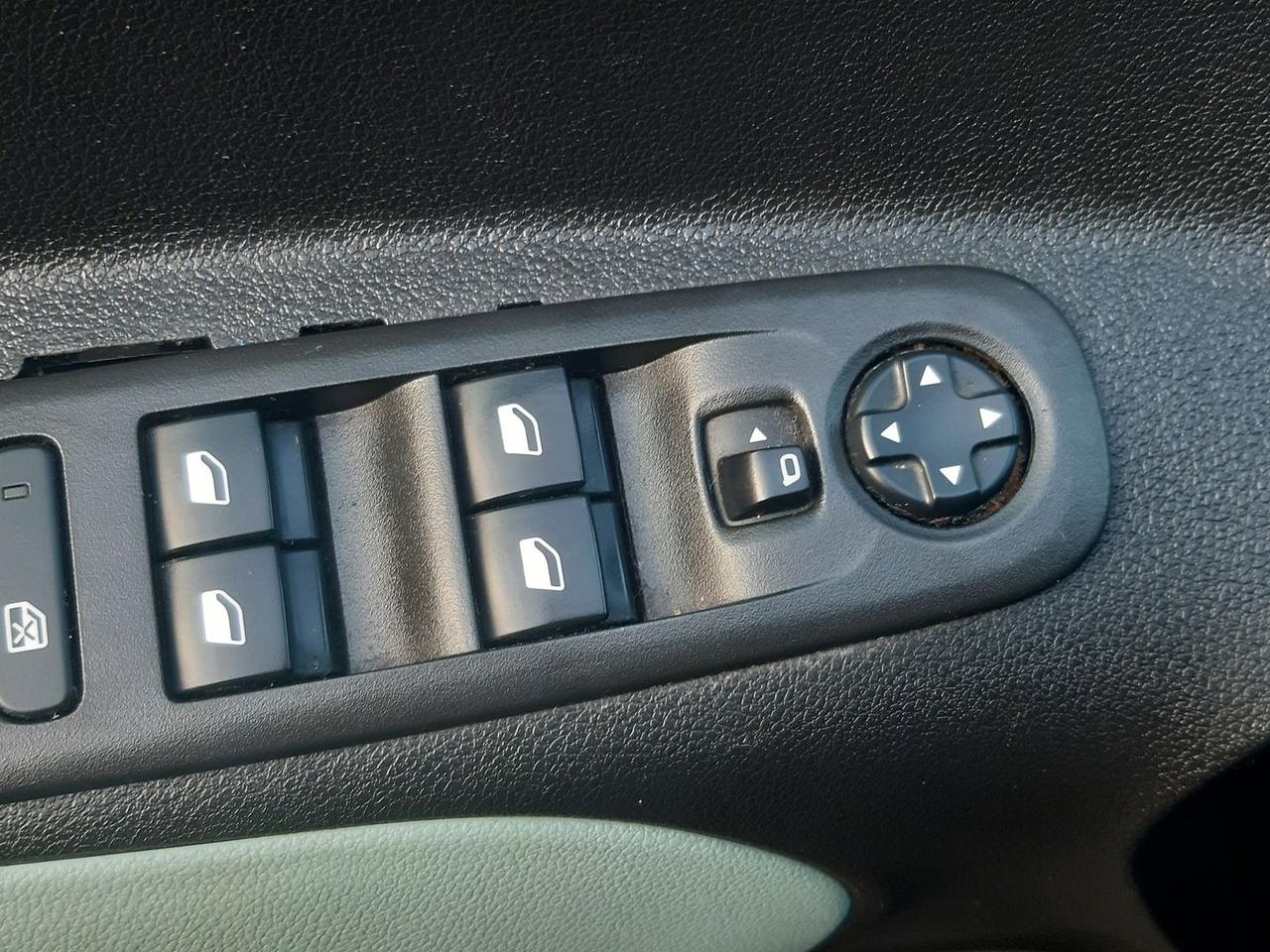 Citroen Berlingo 1.2 PureTech 110 Live 7 pos #9297
