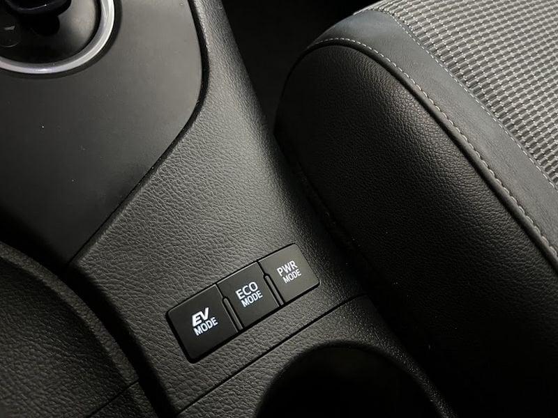 Toyota Auris Hybrid Active +