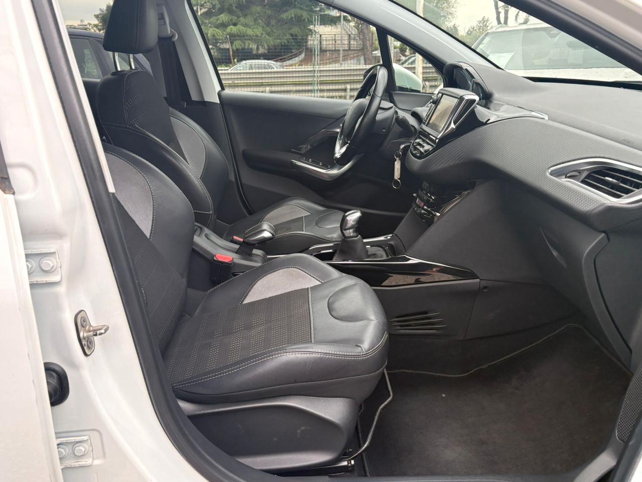 Peugeot 2008 BlueHDi 100 S&S Allure