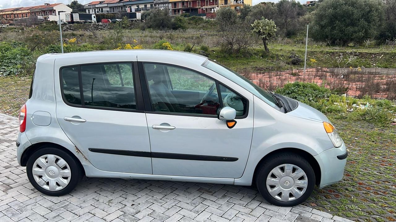 Renault Modus 1.5DCI 140000KM A-F-F-A-R-E