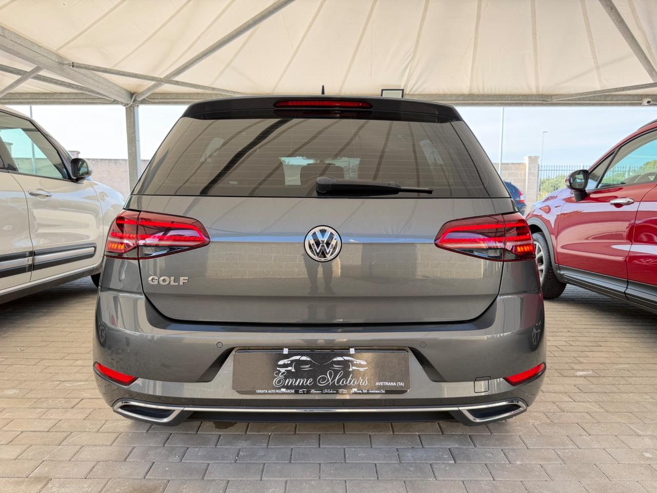 Volkswagen Golf 1.6 TDI 115 CV DSG COCKPIT