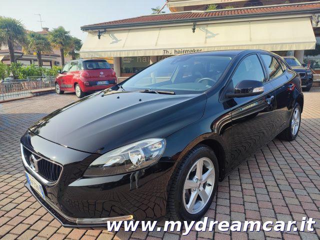 VOLVO V40 D3 Geartronic Momentum