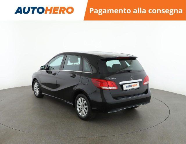 MERCEDES-BENZ B 180 d Business
