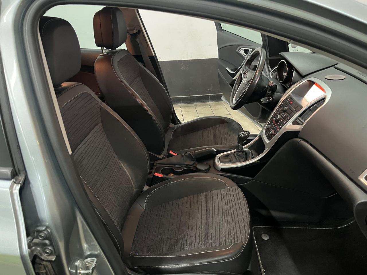 Opel Astra 1.4 Turbo 140CV Sports Tourer GPL 2014