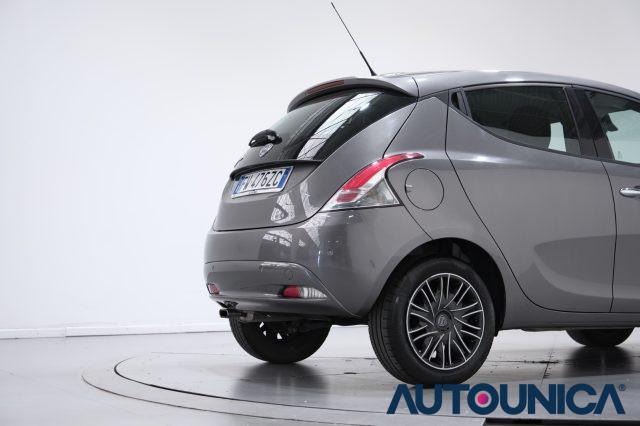 LANCIA Ypsilon 1.2 69 CV 5 PORTE S&S GOLD NEOPATENTATI