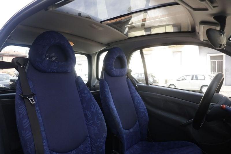 smart city coupé/cabrio smart city coupé/cabrio 600 smart & passion silverstyle 40KW ANNO 2001