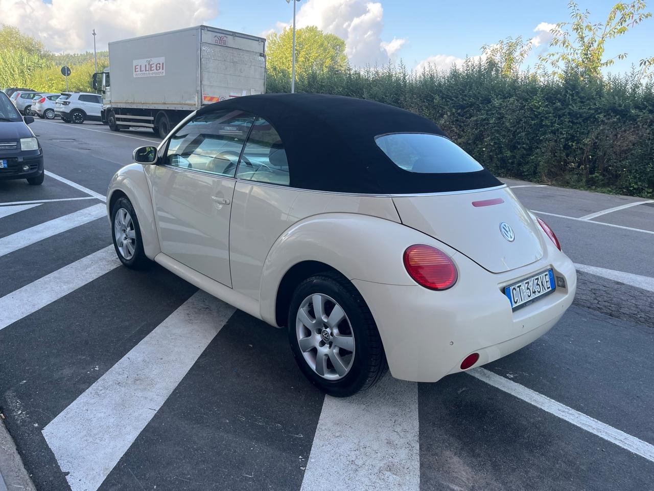 Volkswagen New Beetle 1.6 Cabrio 135.000 KM
