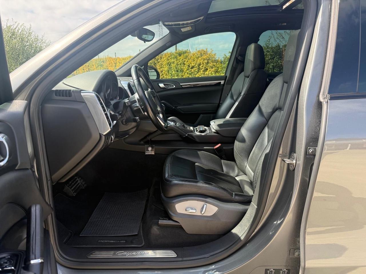 Porsche Cayenne Restilyng Tetto Fari Led
