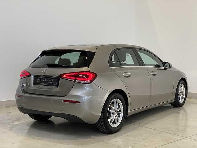 Mercedes-Benz A 180 A 180 d Automatic Sport