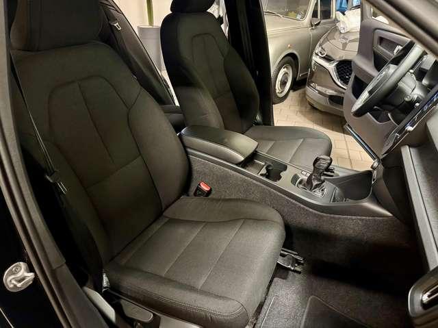 Volvo XC40 XC40 2023 1.5 t2 Essential