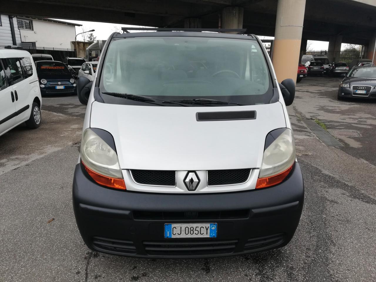 Renault Trafic 1.9 dCi/100CV PC-TN Combi 6 Posti