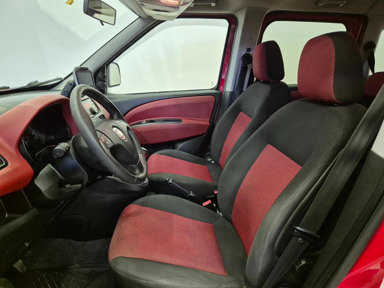 Fiat Doblo 1.6 mjt 16v Dynamic - UNIPROPRIETARIO - NEOPATENTATI - navi - sens. post.