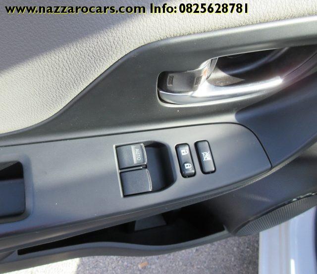 TOYOTA Yaris 1.5 Hybrid 5 porte Business NAVIGA