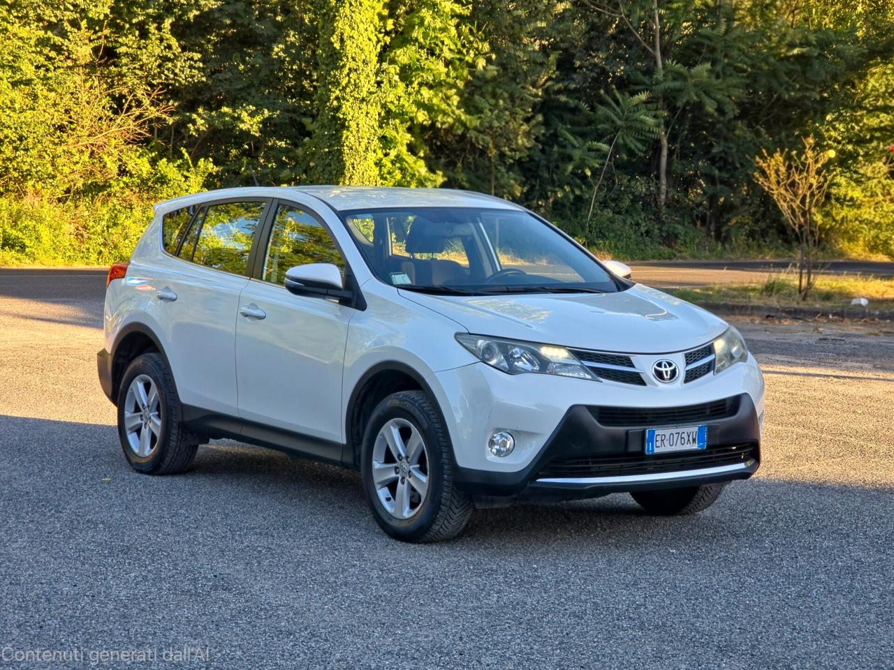 Toyota RAV 4 RAV4 2.0 D-4D 2WD CV-124 E5B Manuale NEO 2013