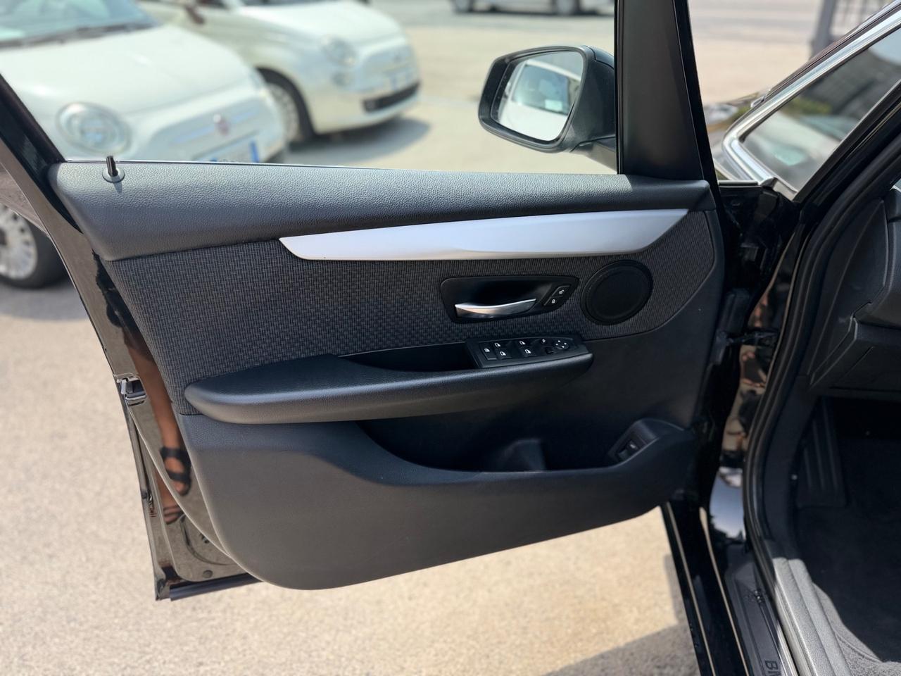 Bmw 2er Active Tourer 216d Luxury
