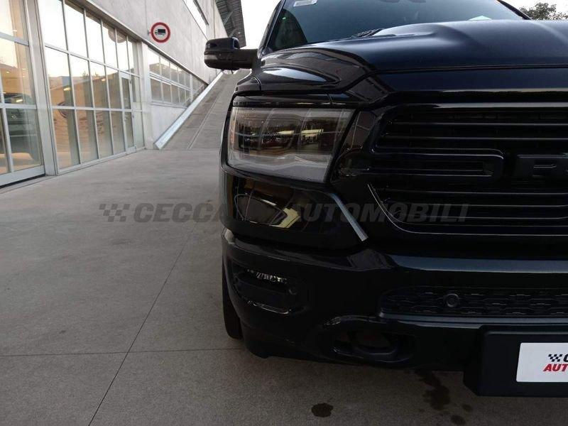 Dodge RAM LARAMIE RAM Crew Cab 4x4 Laramie Black